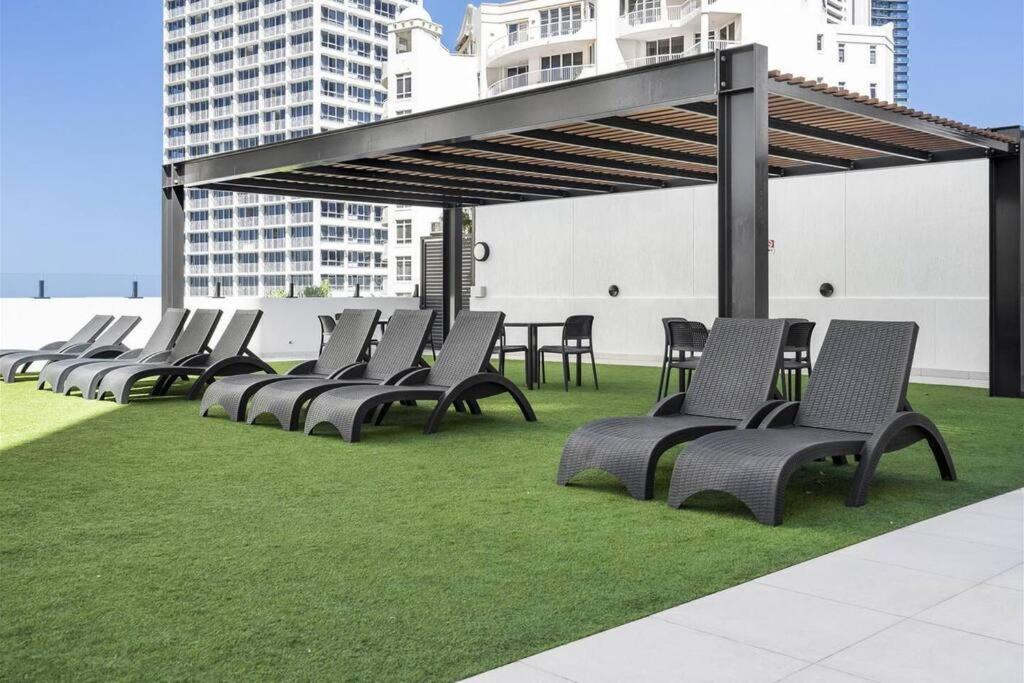 Close To Everything! Beautiful Hotel Studio'S, Sleeps 4 Gold Coast Extérieur photo