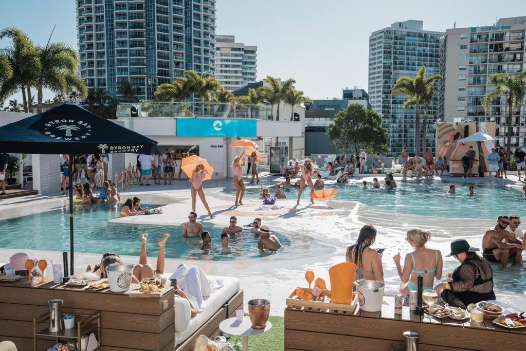 Close To Everything! Beautiful Hotel Studio'S, Sleeps 4 Gold Coast Extérieur photo