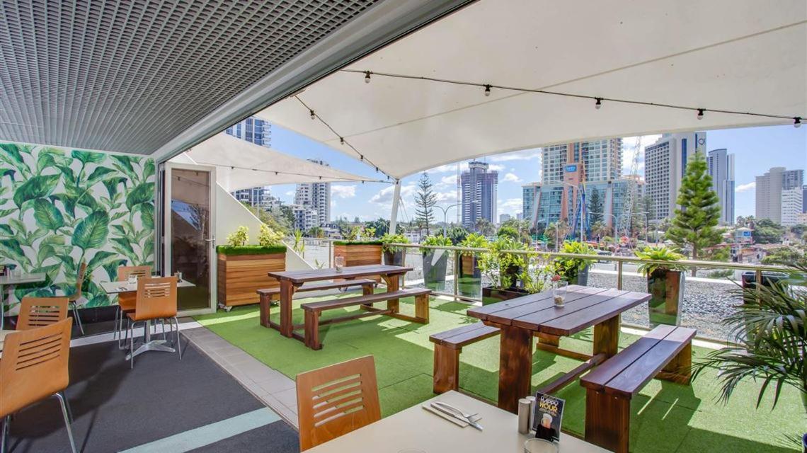 Close To Everything! Beautiful Hotel Studio'S, Sleeps 4 Gold Coast Extérieur photo